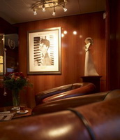 Elegant Lady 4* - круизный теплоход