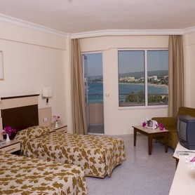 ROYAL ROSE HOTEL