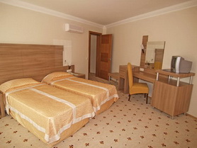 CLUB SIDE COAST HOTEL
