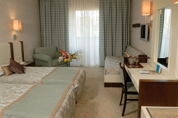 CLUB HOTEL MEGA SARAY 5*